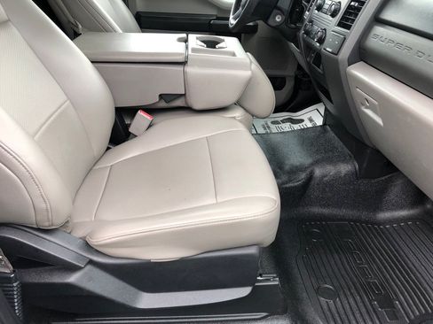 Used 2017 Ford F250 XL RWD image 22