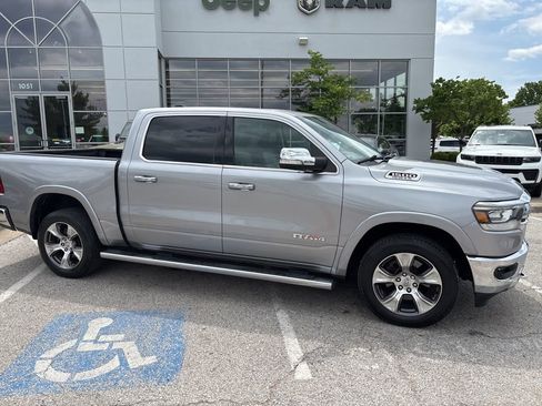 Used 2019 RAM 1500 Laramie AWD/4WD image 33
