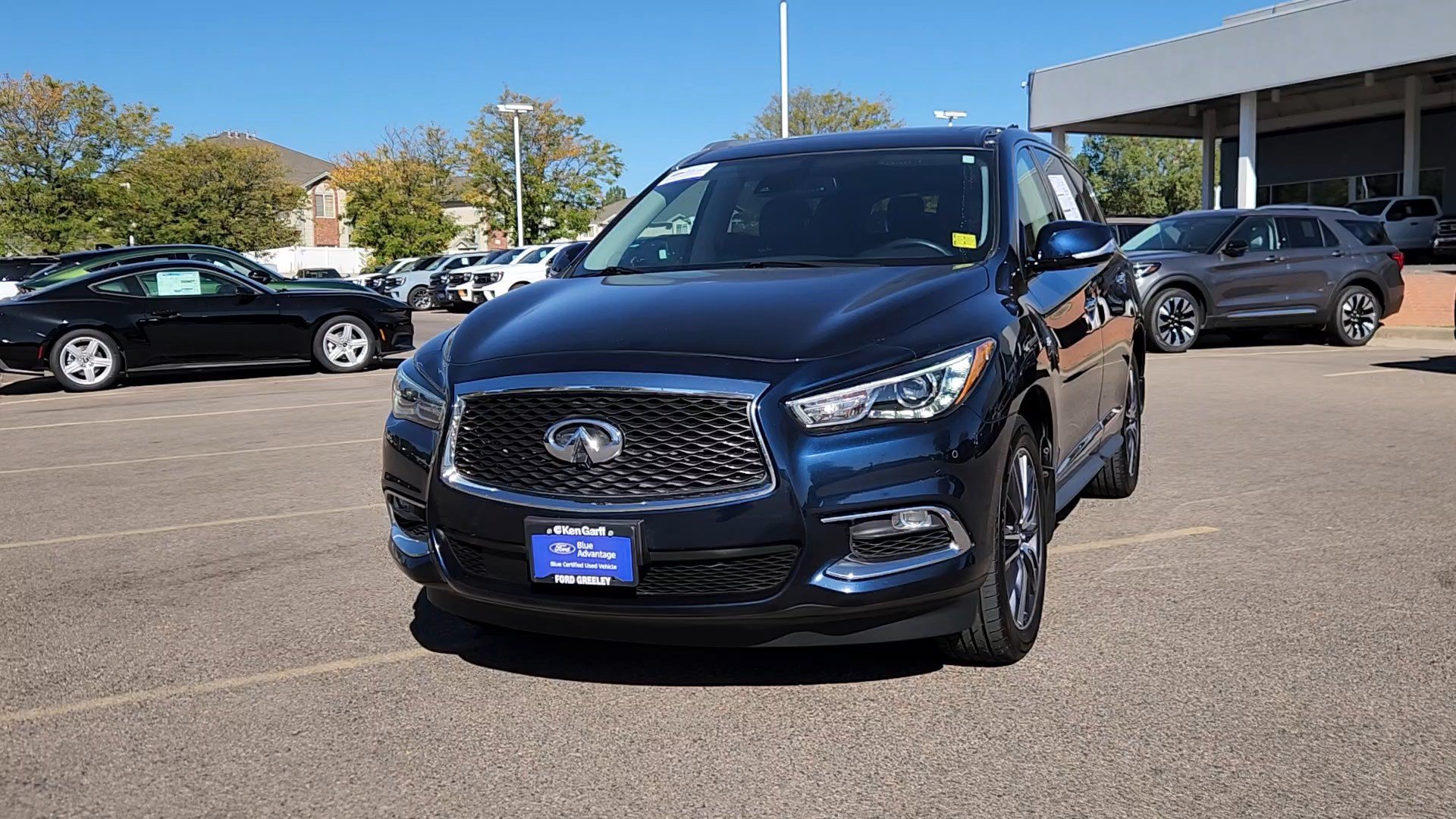 Used 2020 INFINITI QX60 Luxe w/ Essential Package AWD/4WD image 4