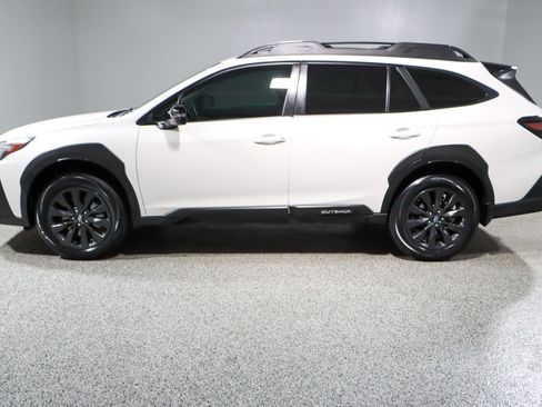 Used 2023 Subaru Outback Onyx Edition XT image 10
