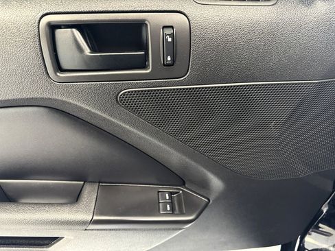 Used 2013 Ford Mustang GT image 14