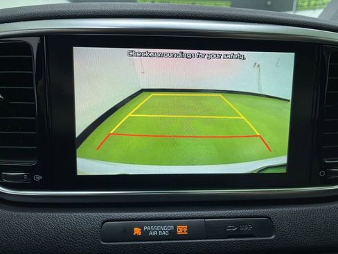 Used 2020 Kia Sportage SX image 23
