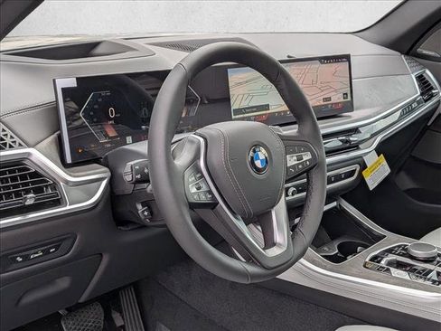 New 2026 BMW X5 xDrive40i w/ Climate Comfort Package AWD/4WD image 3