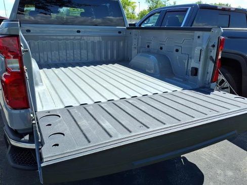 Used 2024 Chevrolet Silverado 1500 LT AWD/4WD image 28