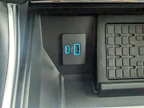 Used 2024 Ford F150 Raptor image 25