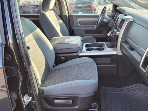 Used 2017 RAM 1500 Big Horn image 10