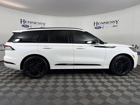 Certified 2025 Lincoln Aviator Reserve w/ Luxury Package RWD image 29