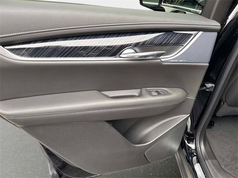 New 2025 Cadillac XT6 Premium Luxury w/ Technology Package image 11