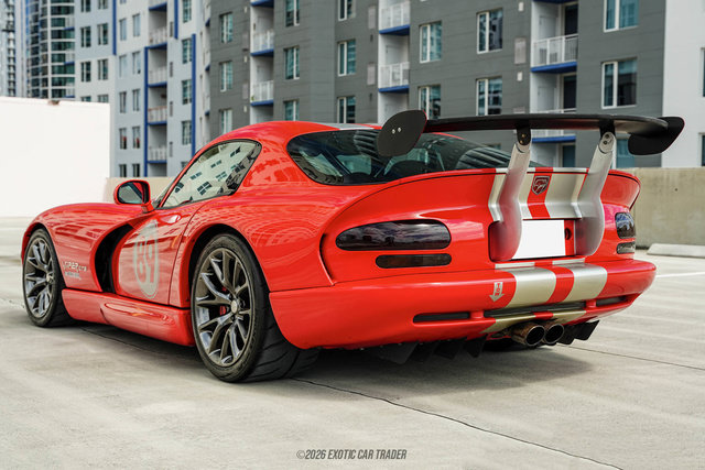 Used 1998 Dodge Viper GTS RWD image 5