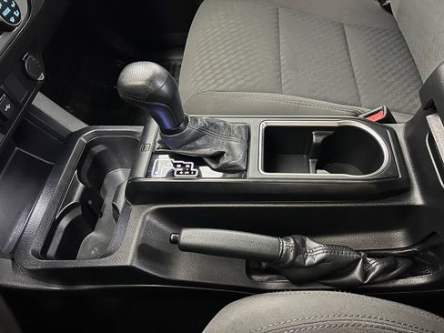 Used 2021 Toyota Tacoma SR RWD image 19