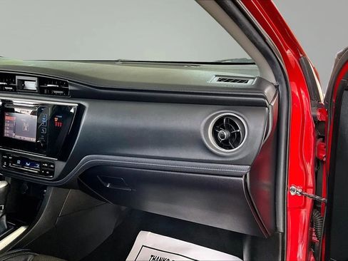 Used 2019 Toyota Corolla SE FWD image 24