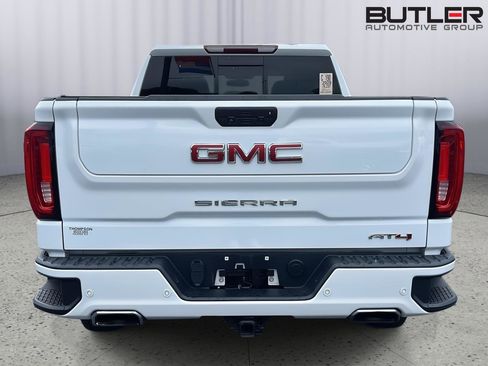 Used 2020 GMC Sierra 1500 AT4 w/ AT4 Premium Package AWD/4WD image 4