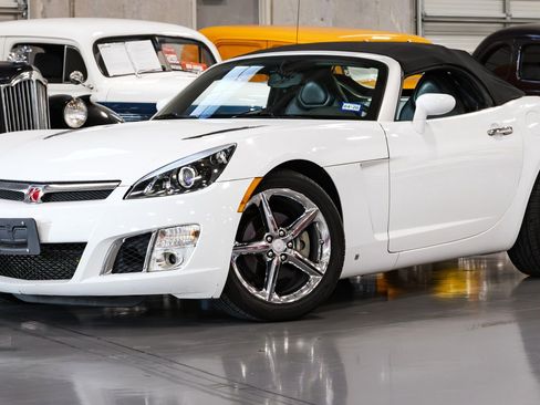 Used 2008 Saturn Sky Red Line image 3