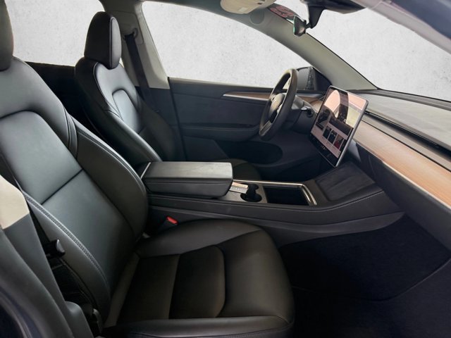 Used 2023 Tesla Model Y Long Range AWD/4WD image 19