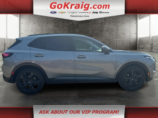 Used 2025 Buick Envision Sport Touring AWD/4WD image 4