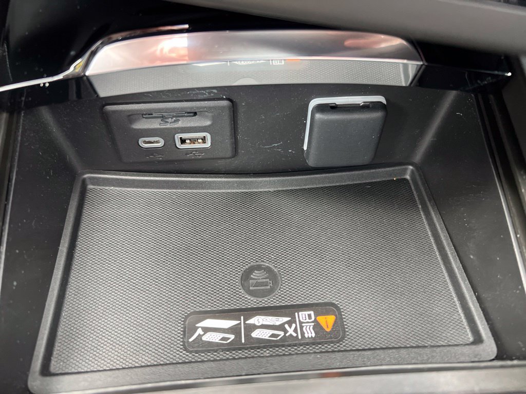 Used 2023 Buick Envision Avenir FWD image 22