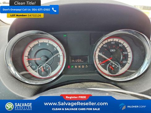 Used 2014 Dodge Grand Caravan SXT FWD image 12
