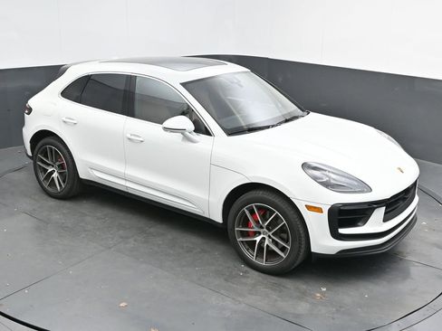 Used 2023 Porsche Macan S image 36