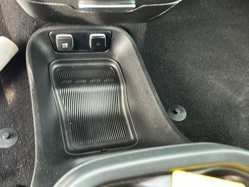 Used 2019 Chrysler Pacifica Touring Plus w/ S Appearance Package image 25