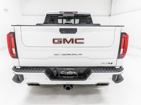 Used 2020 GMC Sierra 1500 AT4 w/ AT4 Premium Package AWD/4WD image 6