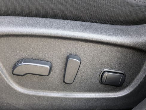 Used 2021 Nissan Rogue Sport SV image 23