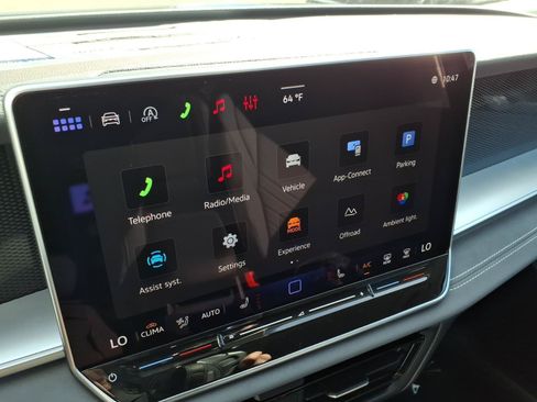 New 2026 Volkswagen Tiguan SE AWD/4WD image 16