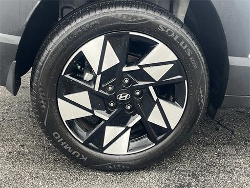 Certified 2025 Hyundai Kona SEL image 7