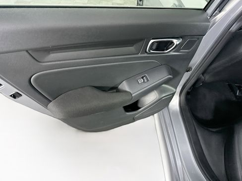 Used 2025 Honda Civic Sport image 25