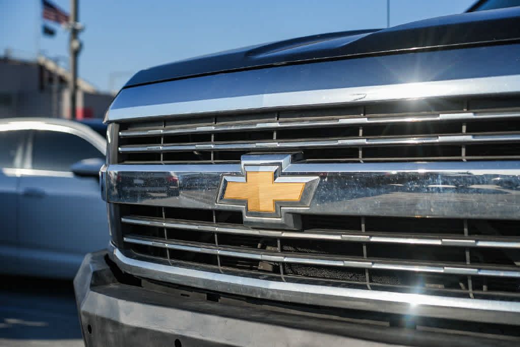 Used 2015 Chevrolet Silverado 2500 W/T RWD image 3