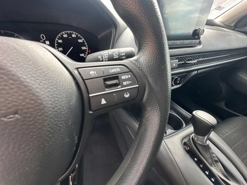 Used 2024 Honda HR-V LX image 19