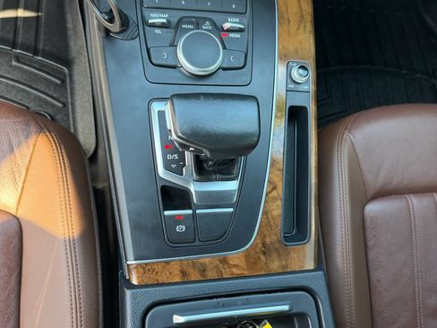 Used 2018 Audi Q5 2.0T Premium AWD/4WD image 22