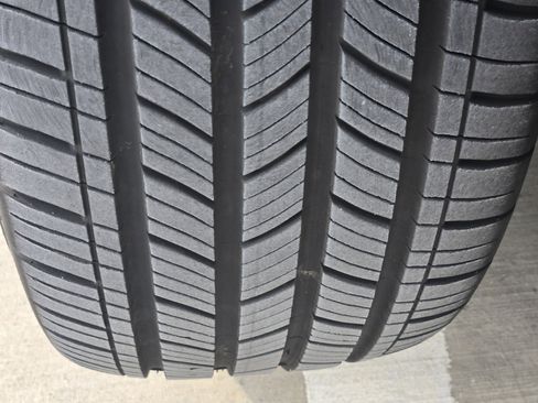 Certified 2025 Acura ADX FWD image 9