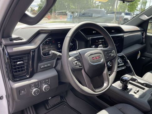New 2026 GMC Sierra 1500 AT4 w/ AT4 Premium Package AWD/4WD image 10