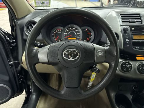 Used 2011 Toyota RAV4 4WD w/ Base L4 Extra Value Pkg image 18