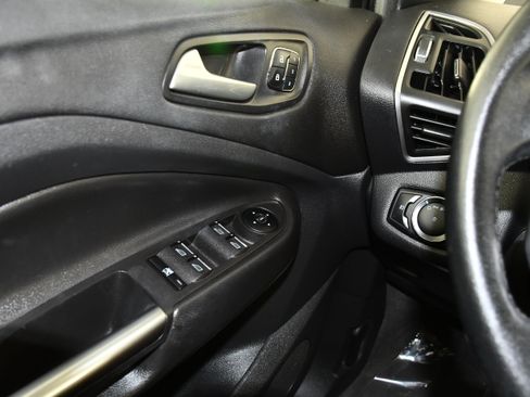 Used 2013 Ford Escape Titanium w/ Parking Technology Pkg AWD/4WD image 32