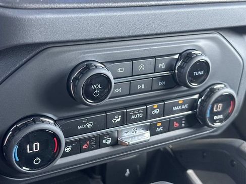 New 2025 Ford Bronco Badlands image 35