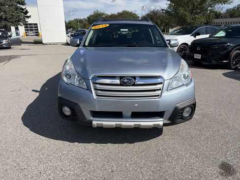Used 2014 Subaru Outback 2.5i Limited AWD/4WD image 2