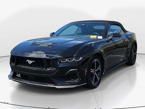 Used 2025 Ford Mustang Premium RWD image 7