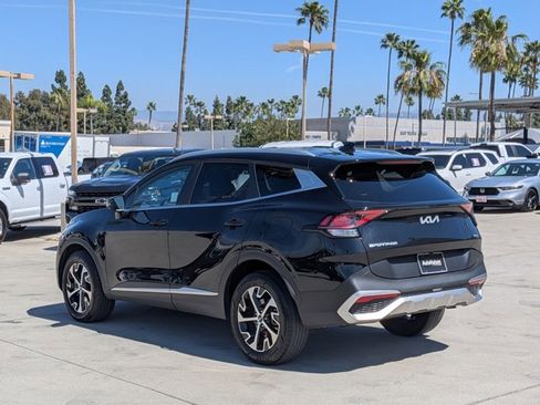 Used 2023 Kia Sportage EX image 8