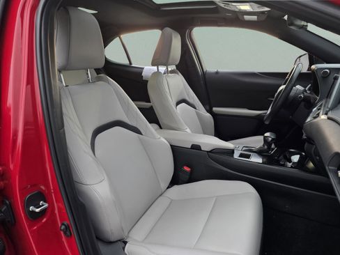 Certified 2024 Lexus UX 250h FWD image 32