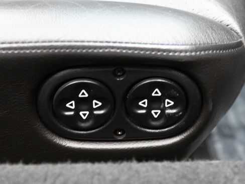 Used 1998 Porsche 911 Targa RWD image 12
