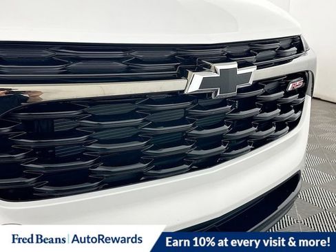 New 2026 Chevrolet Trax RS w/ Sunroof Package image 18