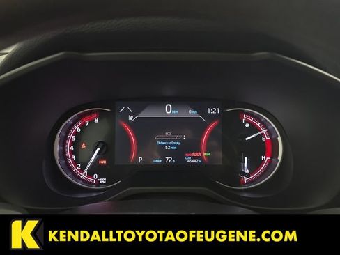 Used 2024 Toyota RAV4 XLE AWD/4WD image 16