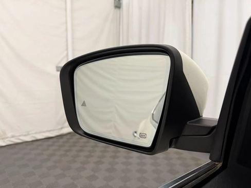 Used 2020 Maserati Levante S AWD/4WD image 14