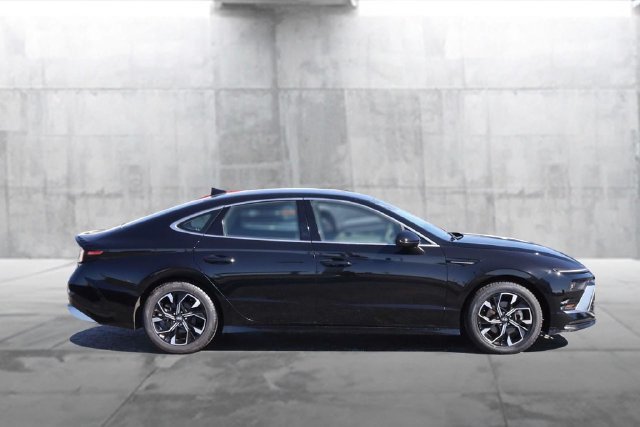 Used 2025 Hyundai Sonata SEL FWD image 5