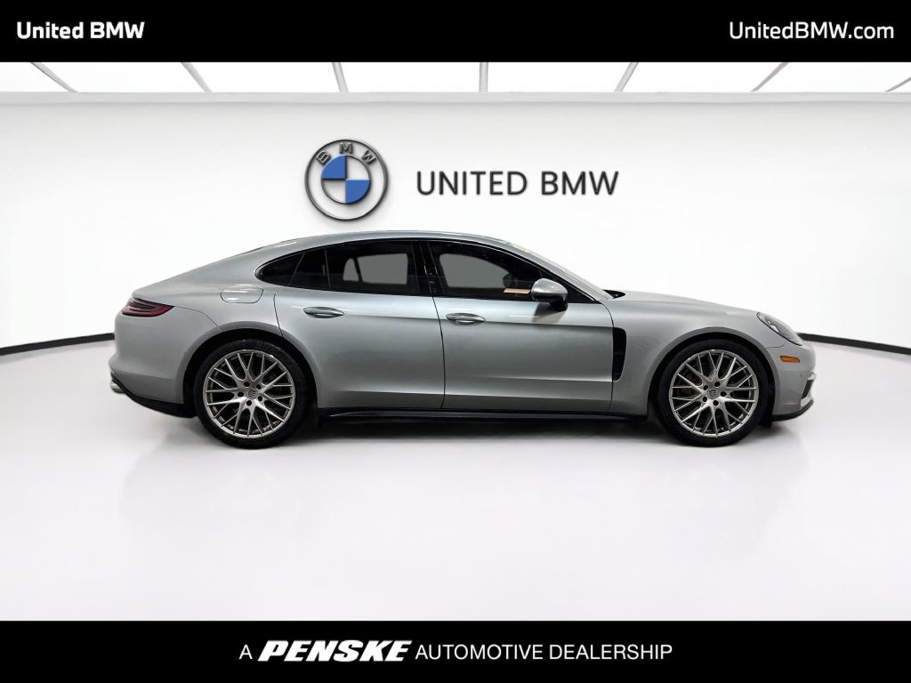 Used 2020 Porsche Panamera RWD image 4