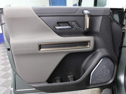 Used 2024 GMC Hummer EV 3X AWD/4WD image 70