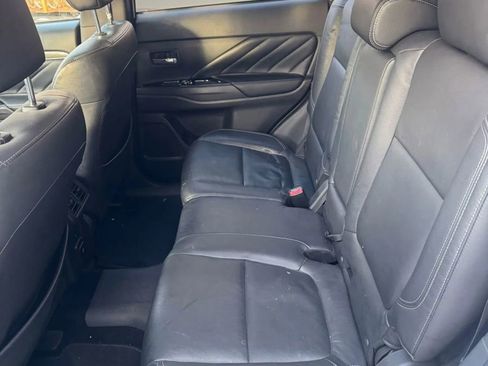 Used 2019 Mitsubishi Outlander SEL image 26