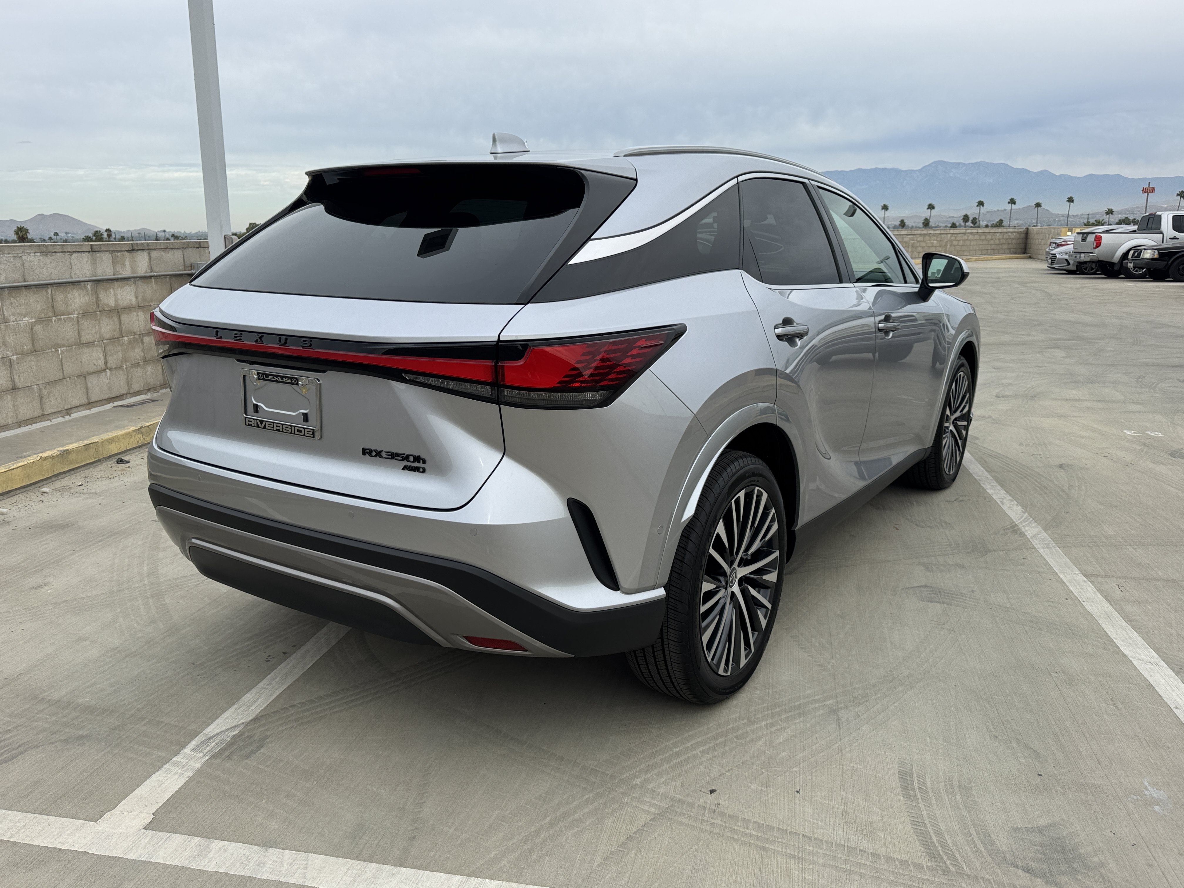 New 2026 Lexus RX 350h AWD/4WD image 10