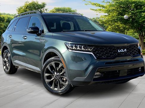 Used 2023 Kia Sorento X-Line EX image 3